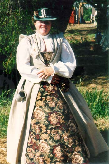 L_Anne.jpg (27099 bytes)
